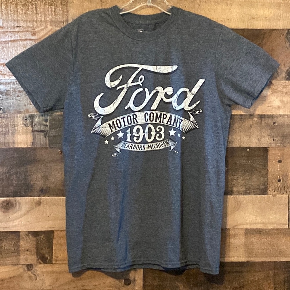 NWOT FORD MOTOR COMPANY gray t-shirt